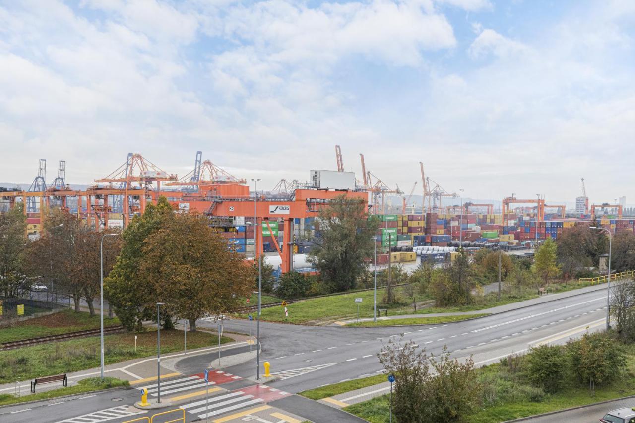 Gdynia Nasypowa Apartments With Parking By Noclegi Renters Kültér fotó