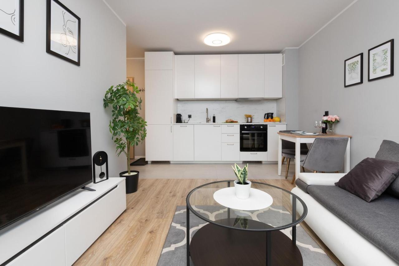 Gdynia Nasypowa Apartments With Parking By Noclegi Renters Kültér fotó